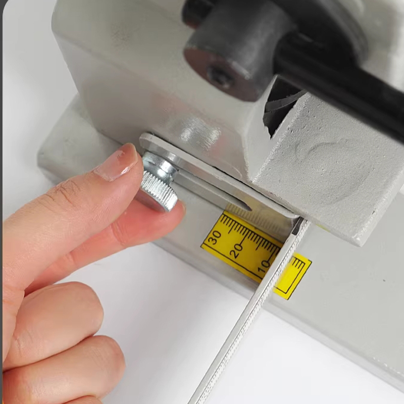 Máquina Perfuradora Manual de  - Paper Punch 3 Hole avaliação e preço